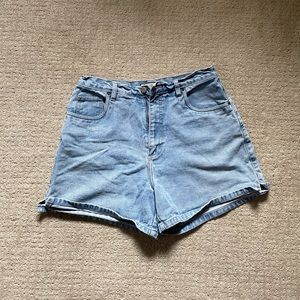 Vintage Generra Light Washed Blue Jean Shorts